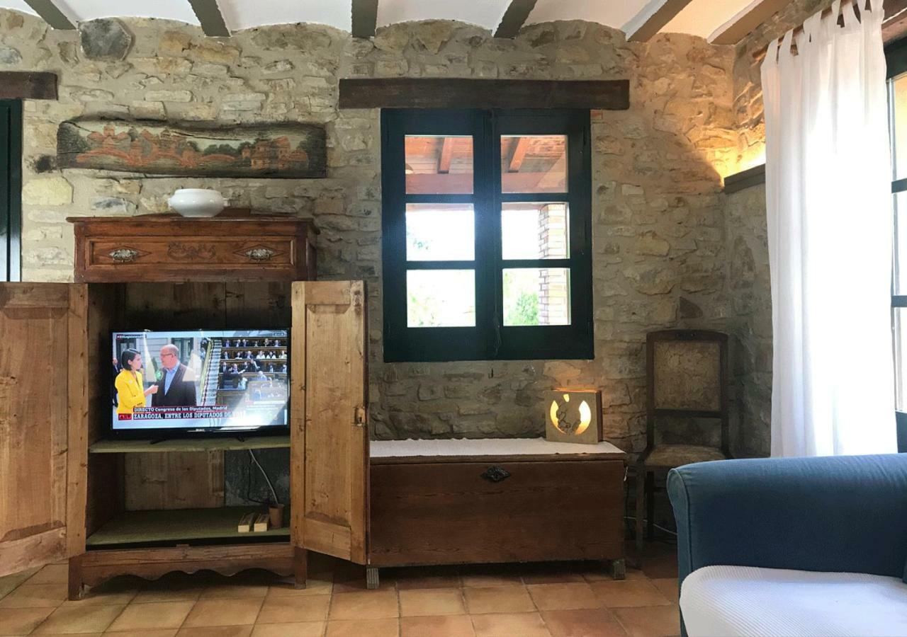 Cal Carreter Guest House Mieres  Eksteriør bilde
