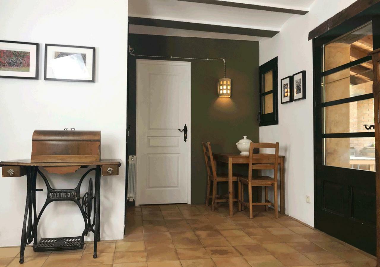 Cal Carreter Guest House Mieres  Eksteriør bilde