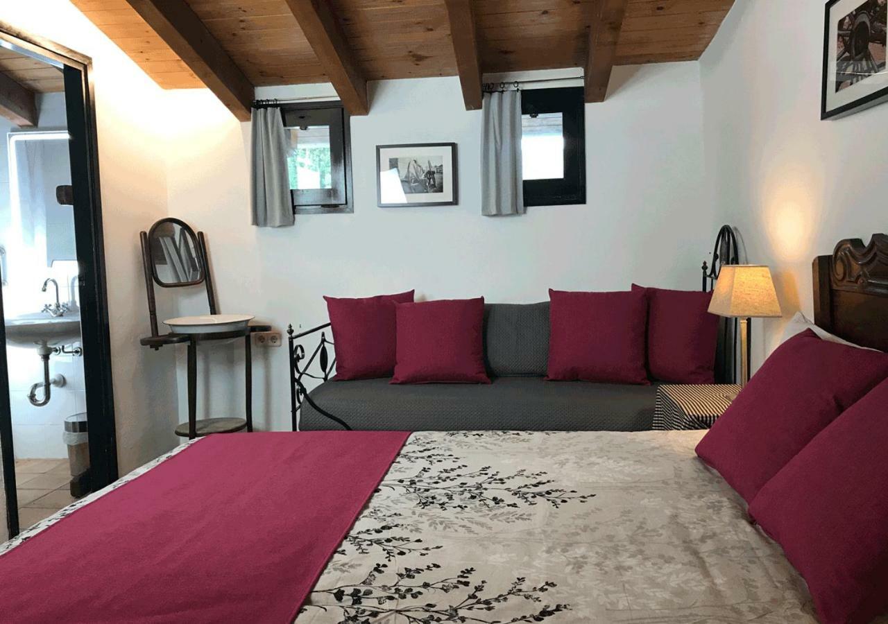 Cal Carreter Guest House Mieres  Eksteriør bilde